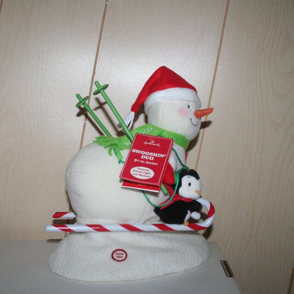 Hallmark Swooshin Duo Skiing Snowman Jingle Pals Singing Plush 2012 NWT